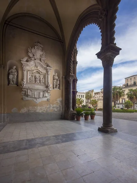 Vista Panorámica Los Relieves Catedral Palermo Corso Vittorio Emanuele Palermo — Foto de Stock