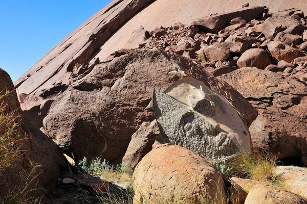 Arte Moderna Monolite Aicha Nel Mezzo Del Deserto Regione Adrar — Foto Stock