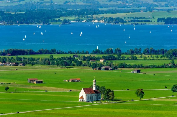 Pilgrimsfärden Kyrkan Coloman Sjön Forggensee Schwangau Schwanengau Slätten Knigswinkel Ostallgu — Stockfoto