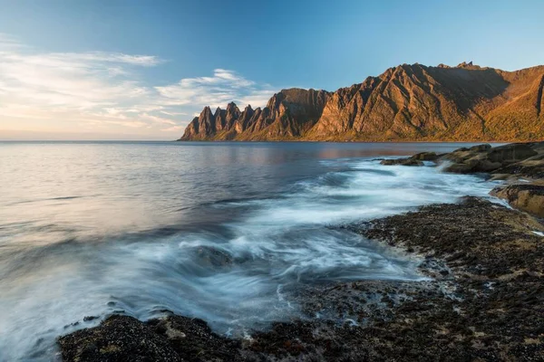 Tungeneset Şeytan Dişleri Okshornan Sıradağları Senja Troms Norveç Avrupa — Stok fotoğraf