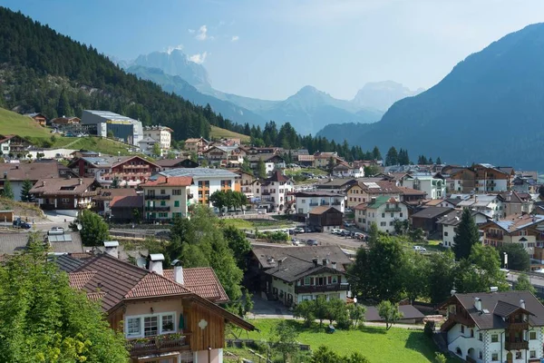 Vigo Fassa Πίσω Αριστερά Sassolungo Val Fassa Trentino Dolomites Trentino — Φωτογραφία Αρχείου