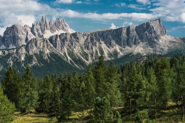 Vista Dal Monte Nuvolau Verso Gruppo Roccioso Lastoi Formin Passo — Foto Stock