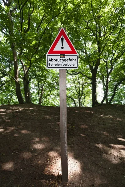 Niemiecki Znak Ostrzegawczy Niebezpieczeństwo Osunięcia Się Ziemi Kreidekste Wyspa Rgen — Zdjęcie stockowe