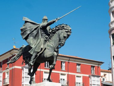 Rodrigo Diaz de Vivar, Burgos içinde El Cid heykeli.