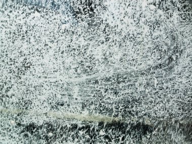 Beyaz ve siyah arka plan ile bir bölmesi üzerinde boya lekeleri.