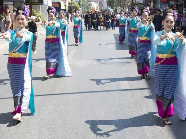 Chiang Mai Tailandia Febrero 2017 Chiang Mai Flower Festival Mujeres —  Fotos de Stock