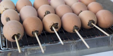 Balut bir Asya pazarında.