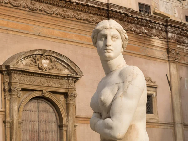 Palerme Sicile Italie Septembre 2016 Tête Une Statue Fontaine Honte — Photo