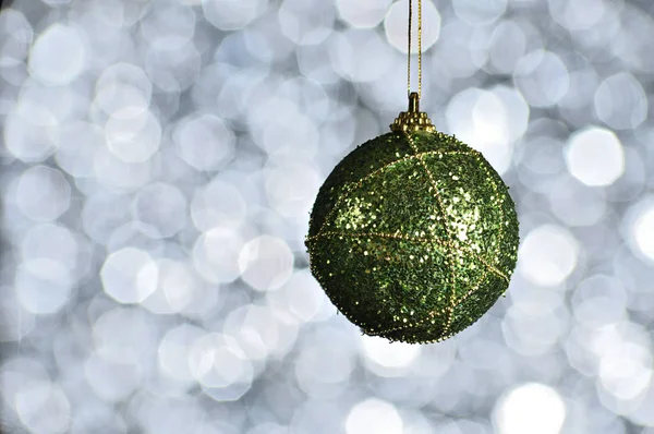 Elegante Bola Año Nuevo Navidad Color Fondo Con Efecto Luz — Foto de Stock