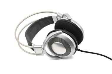 Beyaz b üzerinde ses ve müzik dinlemek için Vintage kulaklıklar