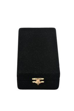 Beyaz arkaplanda mücevher kutusu