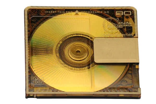 Mini-Disc voor het opnemen en luisteren naar geluid op een geïsoleerde ba — Stockfoto