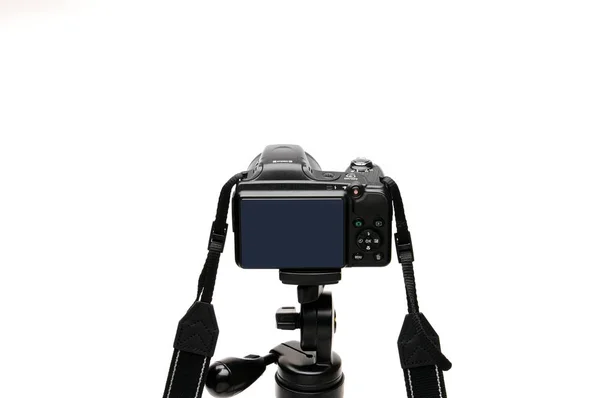 Câmera fotográfica digital sobre um fundo branco — Fotografia de Stock