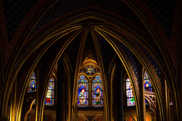 Wnętrze Wiecznej Gotyckiej Kaplicy Sainte Chapelle Paryż — Zdjęcie stockowe