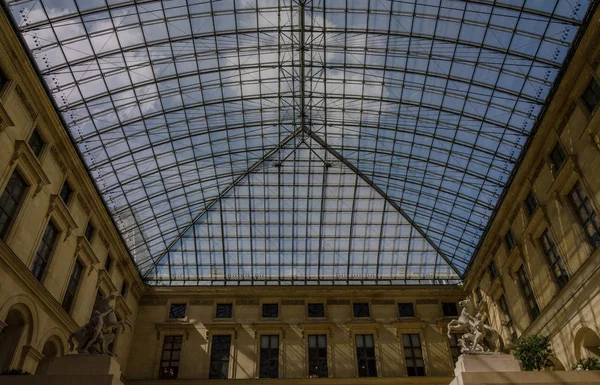 Geometrical Forms Shaped Parts Louvre Pyramid Glass Pyramid Created Pei — Stock Photo, Image