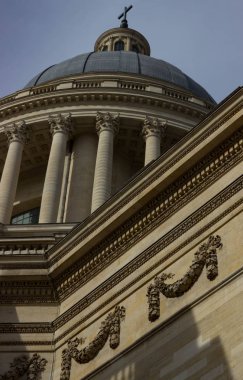 Panthon - 18. yüzyıldan kalma Türbesi ile sütunlu cephe, mimari parçalar önemli Fransız vatandaşları konut kalır... Paris