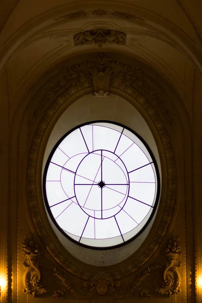 Okno Muzeu Louvre Bývalý Historický Palác Paříž Francie — Stock fotografie