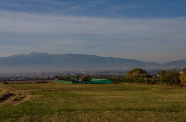 Sofya şehir - Avrupa'nın en hava kirli şehir. Podgumer village, Bulgaristan görünümünden