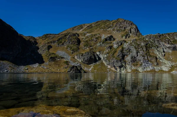 Pohled Jezera Babreka Ledvina Jeden Skupiny Ledovcových Jezer Pohoří Rila — Stock fotografie