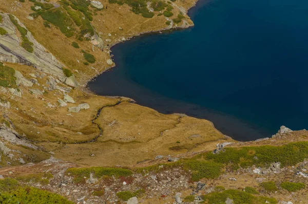 布洛兹纳卡湖 保加利亚西北部里拉山脉的一组冰川湖泊之一 2018年秋季 — 图库照片
