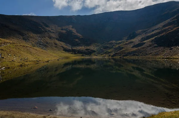 Espejo Alucinante Como Reflejos Del Lago Lago Salzata Lágrima Uno — Foto de Stock