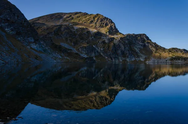 Een Uitzicht Lake Babreka Kidney Tot Een Groep Van Glaciale — Stockfoto