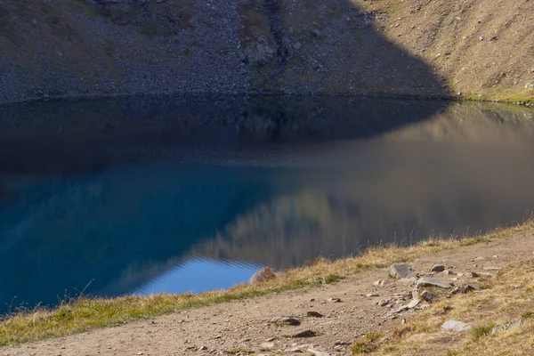 Uma Vista Lago Okoto Olho Grupo Lagos Glaciares Noroeste Das — Fotografia de Stock