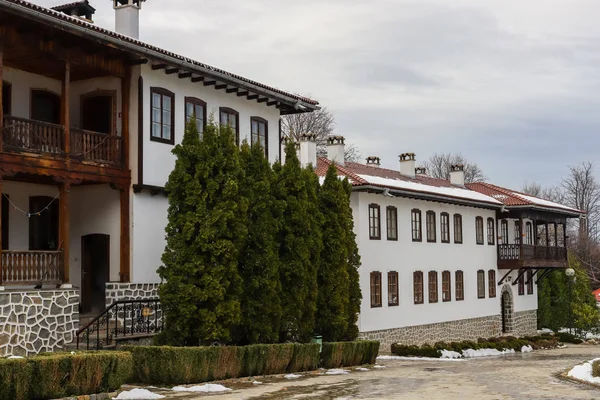 ヴルシェツ ブルガリア 2018 修道院 聖キュリロス メトディウス クリスラ修道院 ブルガリア正教会の北西ブルガリアであります それは 番目に大きい修道院です — ストック写真