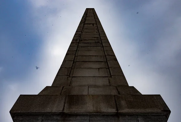 Obelisco Vista Baixo — Fotografia de Stock