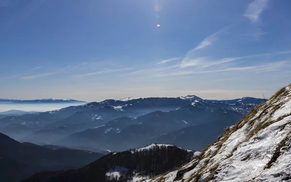 Vratsa Bulgária 2019 Rastreamento Inverno Montanha Stara Planina Aldeia Lakatnik — Fotografia de Stock