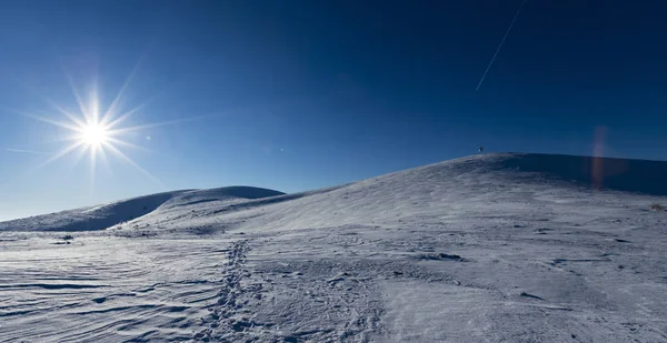 Vratsa Bulgaria 2019 Winter Tracking Stara Planina Mountain Lakatnik Village 免版税图库图片
