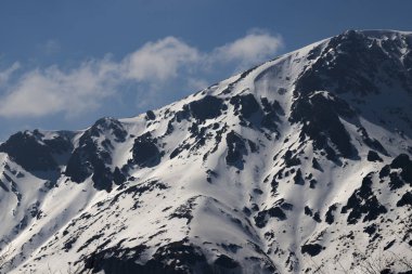 Stara Planina Dağı'nın Triglav masifinin panoramik manzarası, Orta Balkan Milli Parkı, Bulgaristan
