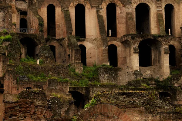 Roma, İtalya, 05.25.2019. Sokak manzaraları - Colosseu