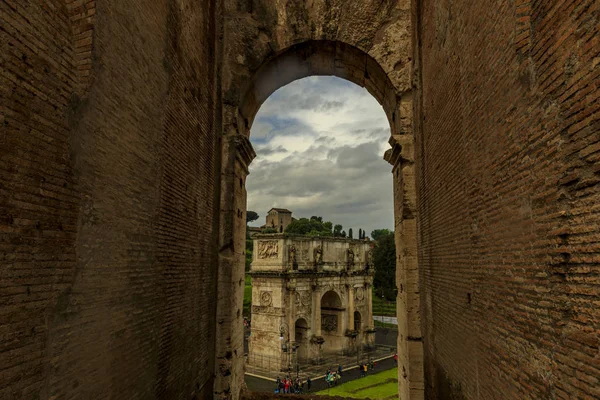 Rom Italien Utsikt Över Gatan Colosseum — Stockfoto