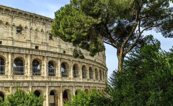Рим Италия 2019 Вид Улицу Колизей — стоковое фото