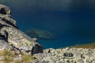Rila Dağı'nda yürüyüş, Bulgaristan. Takip güzergahı Ystrebetz - Musala zirvesi
