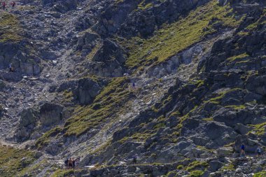 Rila Dağı'nda yürüyüş, Bulgaristan. Takip güzergahı Ystrebetz - Musala zirvesi