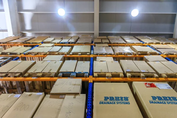 İnşaat endüstrisi malları için depo