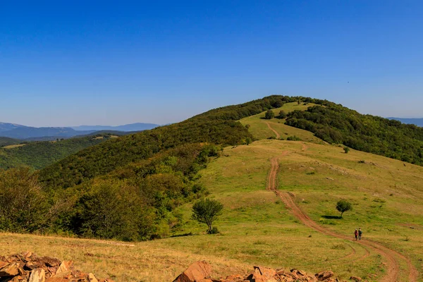 Spårning Från Eleshnitsa Till Toppen Murgash Stara Planina Berg Bulgarien — Stockfoto
