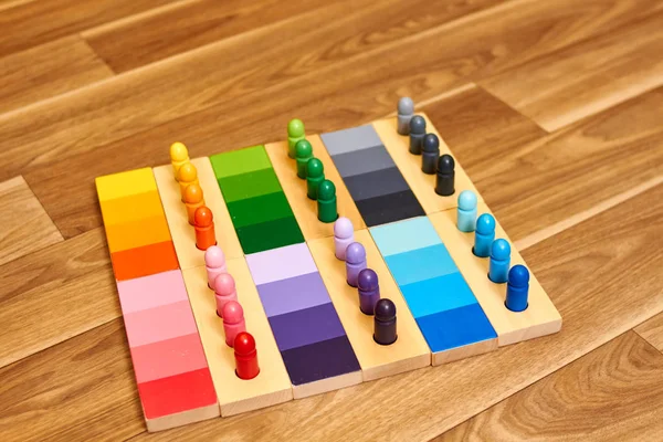 Gamme de couleurs de bois Montessori — Photo