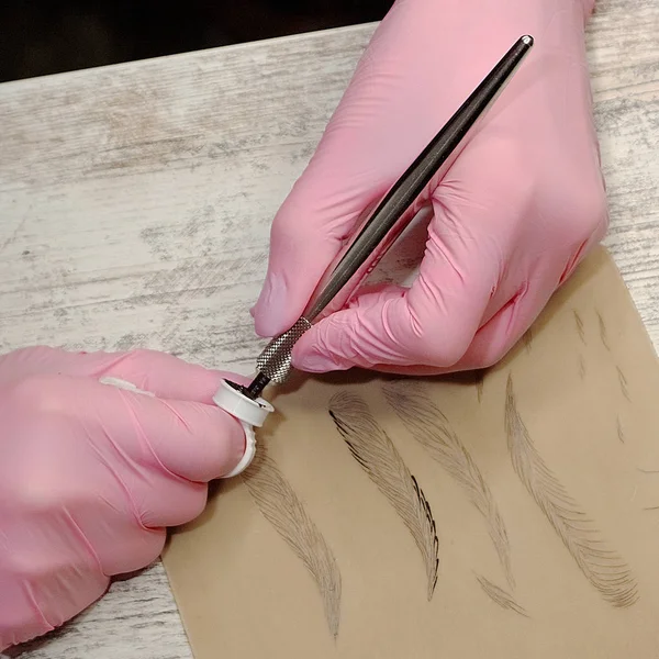 kalıcı makyaj, microblading için aracı