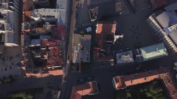 Vista aérea sobre a Cidade Velha de Riga — Vídeo de Stock