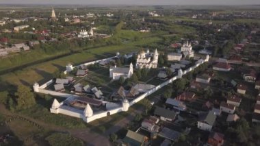 Suzdal, Vladimir oblast, Rusya manastırda Pokrovsky üzerinde havadan görünümü
