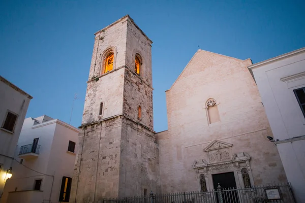 Polignano mare Apulien gata i Italien — Stockfoto