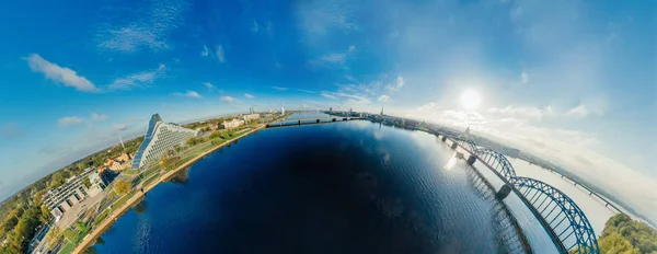 Planeta da Esfera. Ponte e casas na cidade de Riga, Letónia 360 VR Drone picture for Virtual reality, Panorama — Fotografia de Stock
