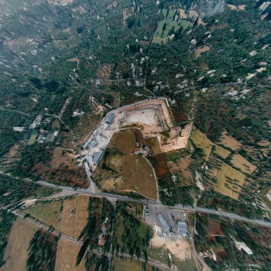 Taş ve kum ocağı kava İtalya dron 360 vr