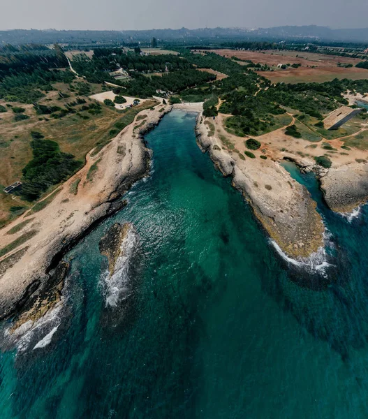 Apulie Itálie modré moře v létě pobřeží Drone 360 vr — Stock fotografie