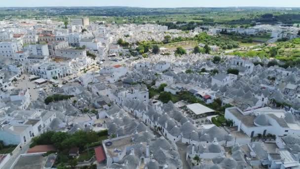 Trulli stad Alberobello Apulië in Italië Drone 4k vlucht — Stockvideo