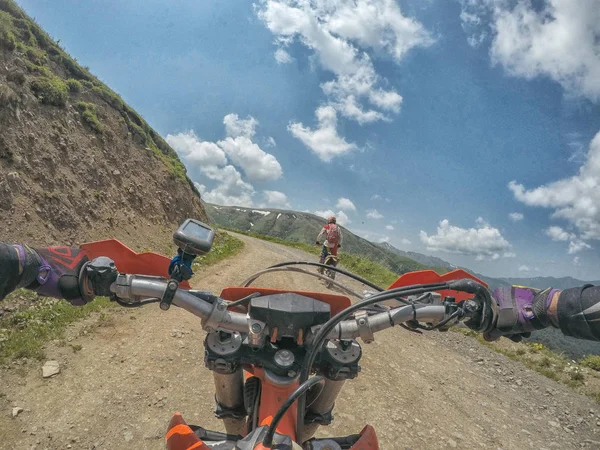 Dağ kir bisiklet Enduro yolculuk yüksek Kafkas Dağları