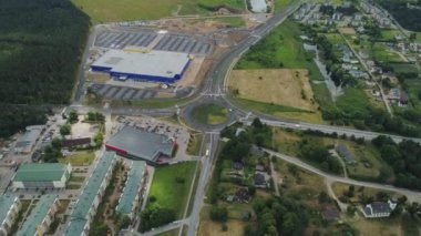 Köprü viyadük dron timelapse Riga şehir araba trafik hypperlapse hareket uçuş bina ve sürüş araçlar ile